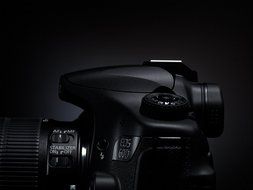 Canon EOS 60D 18 MP CMOS Digital SLR Camera with EF-S 18-200mm f/3.5-5.6 IS Lens (discontinued by manufacturer) N46