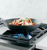 GE Monogram 30" ZDP304LPSS 30 Inch Pro-Style Liquid Propane Dual-Fuel Stainless Steel Gas Range w/ Convection... N2