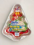 Hefty EZ-Foil CHRISTMAS TREE PAN Holiday Christmas Bakeware (10 3/4 Inches Tall) Pack of 2