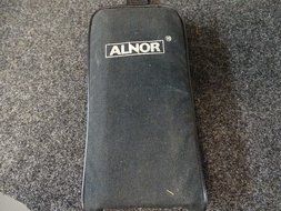 Alnor Model 530 Eco Series Handheld Micromanometer w/ bag and instructions N5