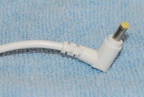 Original Big Jambox WHITE Jawbone 14.75V Home Charger Adapter Power Supply N4