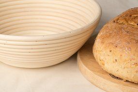 8.5 Inch Round Bread Proofing Basket Banneton Brotform with Linen Liner Combo N5