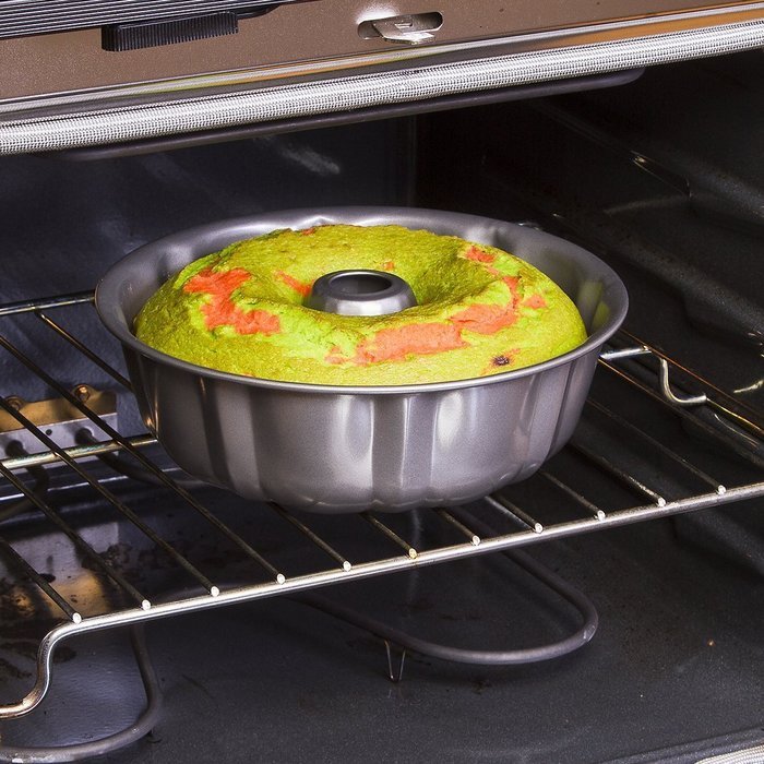 Ecolution Bakeins Bundt Cake Pan &ndash; PFOA, BPA, and PTFE Free Non-Stick Coating &ndash; Heavy Duty Carbon Steel &ndash; Dishwasher...