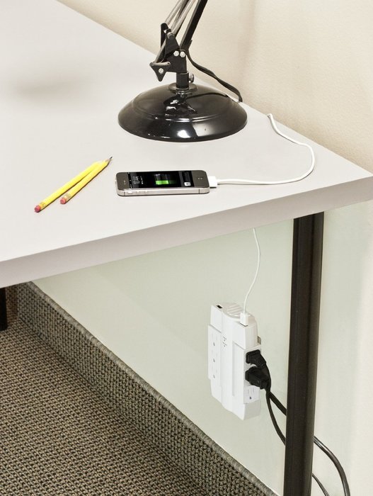 6 Outlet Swivel Surge Protector Wall Tap, 2100 Joules, White Finish, Globe Electric 7732001 N9