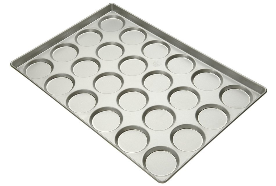 Focus Foodservice Commercial Bakeware 24 Count 3-3/4-Inch Hamburger Bun/Muffin Top Pan