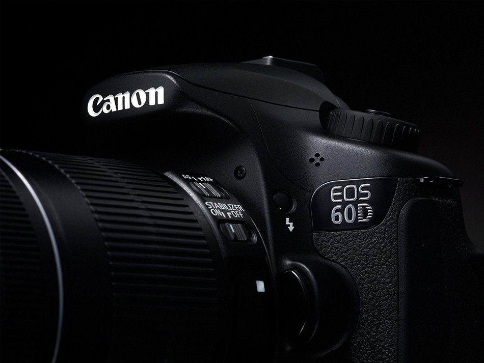 Canon EOS 60D 18 MP CMOS Digital SLR Camera with EF-S 18-200mm f/3.5-5.6 IS Lens (discontinued by manufacturer) N18