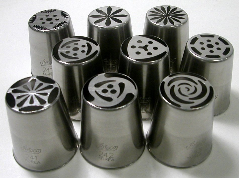 Ateco Tulip Tube Set - "Russian" - 9 pcs