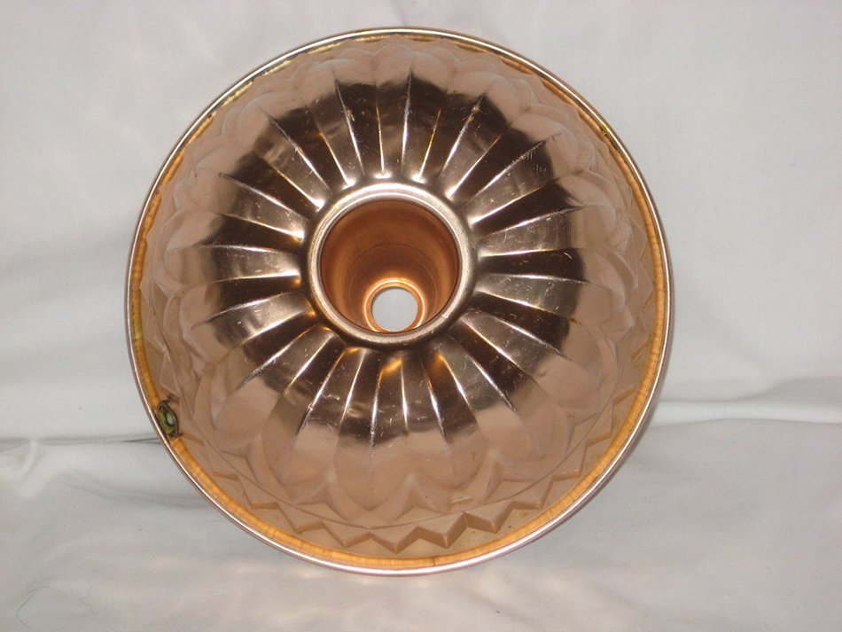Vintage Coppertone Lightweight Aluminum 9 x 3 1/2" Bundt Ring Cake Pan Mold