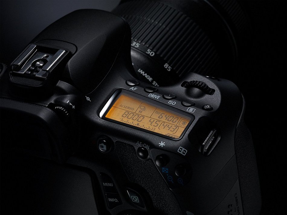 Canon EOS 60D 18 MP CMOS Digital SLR Camera with EF-S 18-200mm f/3.5-5.6 IS Lens (discontinued by manufacturer) N47