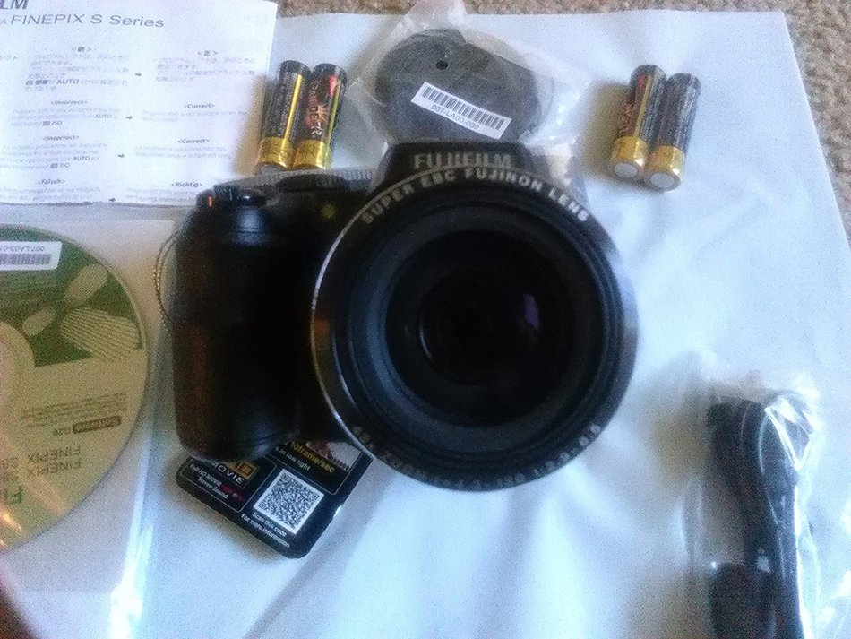 Fujifilm FinePix S8200 16.2MP Digital Camera with 3-Inch LCD (Black) (OLD MODEL) N6
