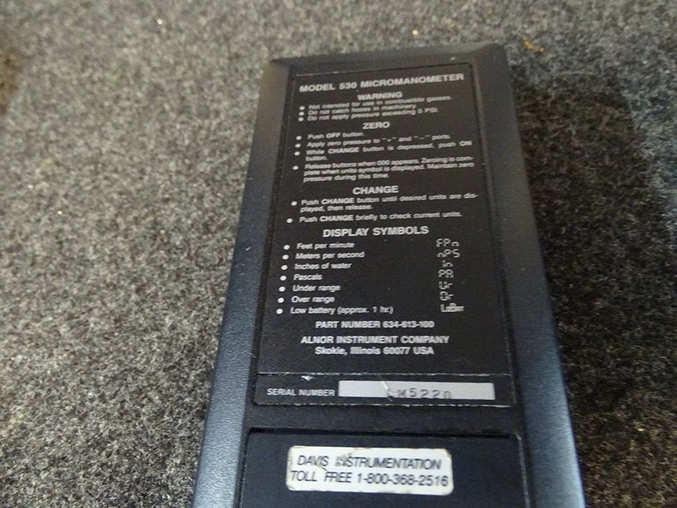 Alnor Model 530 Eco Series Handheld Micromanometer w/ bag and instructions N3