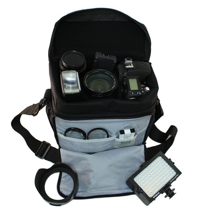 Polaroid Studio Series SLR / DSLR Camera Case (Black) For The Panasonic Lumix DMC-G3, DMC-GF3, DMC-G1, DMC-GH1... N6