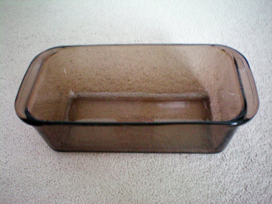 Corning Pyrex Amber 1.5 L Loaf Pan -- Vision Color