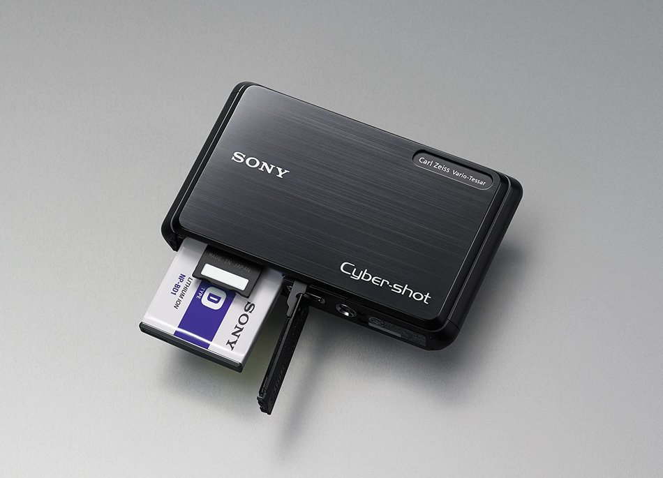Sony Cybershot DSC-G3 10MP Digital Camera with 4x Optical Zoom with Super Steady Shot Image Stabilization N10