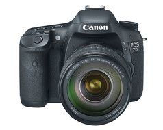 Canon EOS 7D 18 MP CMOS Digital SLR Camera with 28-135mm f/3.5-5.6 IS USM Lens (discontinued by manufacturer) N8