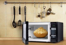 Westinghouse WCM11100W 1000 Watt Counter Top Microwave Oven, 1.1 Cubic Feet, White Cabinet N5