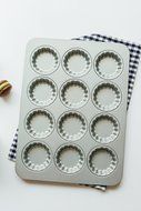 Astra Gourmet 12-Cavity Carbon Steel Mini Fluted Tart Pan/Quiche Pan/Pie Pan/Baking Tray with Matching Plastic...