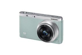 Samsung NX Mini 20.5MP CMOS Smart WiFi &amp; NFC Mirrorless Digital Camera with 9-27mm Lens and 3" Flip Up LCD Touch... N94