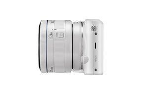 Samsung NX2000 20.3MP CMOS Smart WiFi Mirrorless Digital Camera with 20-50mm and 50-200mm Zoom Lens Bundle (Black) N8