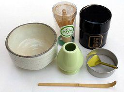 Matcha Green Tea Accessories Gift Set, Bundle of 5 Items