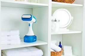 Sunbeam Hand Held Garment Steamer W/10&#039; 360 Degree Swivel Cord for Tangle-Free Steaming, GCSBHS-100-000 N7