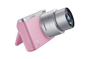 Samsung NX Mini 20.5MP CMOS Smart WiFi &amp; NFC Mirrorless Digital Camera with 9-27mm Lens and 3" Flip Up LCD Touch... N133
