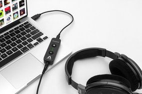 Apogee GROOVE Portable USB DAC and Headphone Amplifier for Mac and PC N8