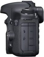 Canon EOS 7D 18 MP CMOS Digital SLR Camera with 28-135mm f/3.5-5.6 IS USM Lens (discontinued by manufacturer) N38