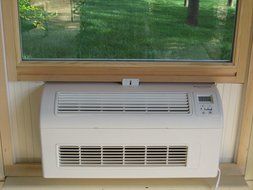 Nature&#039;s Cooling Solutions Eco Breeze Smart Window Fan N2