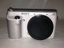 Sony NEX-F3/W 16.1 MP Compact System Camera Body Only (White) N5