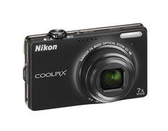 Nikon Coolpix S6000 14.2 MP Digital Camera with 7x Optical Vibration Reduction (VR) Zoom and 2.7-Inch LCD (Silver) N8