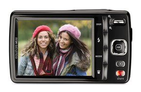 Kodak EasyShare M532 14 MP Digital Camera with 4x Optical Zoom and 2.7-Inch LCD - Red N7