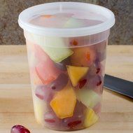 SunnyCare&reg; 32 oz.Microwavable Translucent Plastic Deli Container with Lid -(Case of 250)