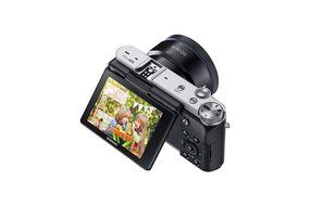 Samsung NX3000 Wireless Smart 20.3MP Mirrorless Digital Camera with 16-50mm OIS Power Zoom Lens and Flash (Black) N35