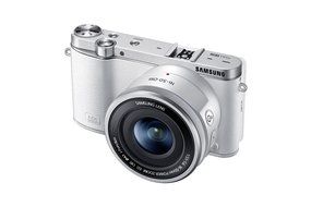 Samsung NX3000 Wireless Smart 20.3MP Mirrorless Digital Camera with 16-50mm OIS Power Zoom Lens and Flash (Black) N40