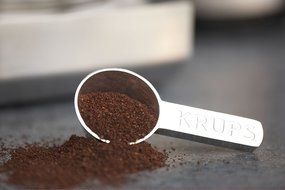 KRUPS XP5220 Pump Espresso Machine with KRUPS Precise Tamp Technology and Stainless Steel Control Panel, Black N2