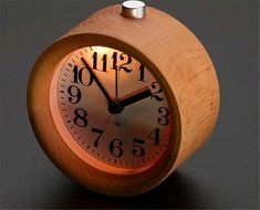 Surborder Shop Creative Small Round Classic Wood Silent Desk Travel Alarm Clock With Nightlight N3