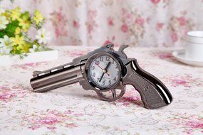 C-Pioneer Novelty Pistol Gun Shape Alarm Clock Desk Table Home Office Decor Gifts N6
