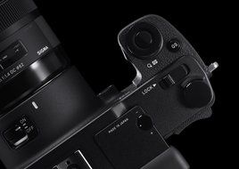 Sigma SD Quattro Digital Camera with 30mm F1.4 DC HSM N4