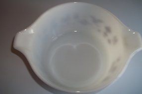 Pyrex Americana 1 1/2 Quart 474-B