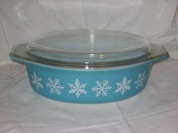 Vintage 1957 Pyrex Teal &amp; White Snowflake 2 1/2 Quart Oval Cinderella Baking Dish Casserole w/ Lid USA