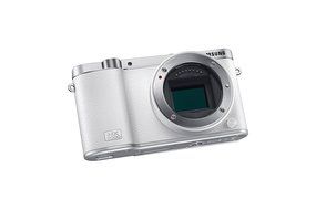 Samsung NX3000 Wireless Smart 20.3MP Mirrorless Digital Camera with 16-50mm OIS Power Zoom Lens and Flash (Black) N71
