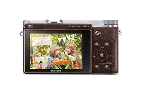 Samsung NX3000 Wireless Smart 20.3MP Mirrorless Digital Camera with 16-50mm OIS Power Zoom Lens and Flash (Black) N78