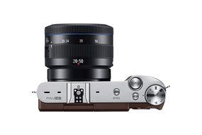 Samsung NX3000 Wireless Smart 20.3MP Mirrorless Digital Camera with 16-50mm OIS Power Zoom Lens and Flash (Black) N79