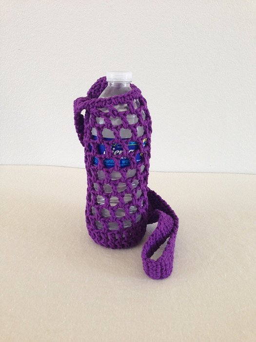 Crochet water bottle carrier, crochet bottle holder in purple N2