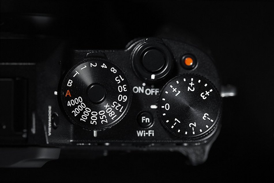 Fujifilm X-T1 16 MP Mirrorless Digital Camera with 3.0-Inch LCD and XF18-135mm F3.5-5.6 R LM OIS WR Kit (Weather... N18