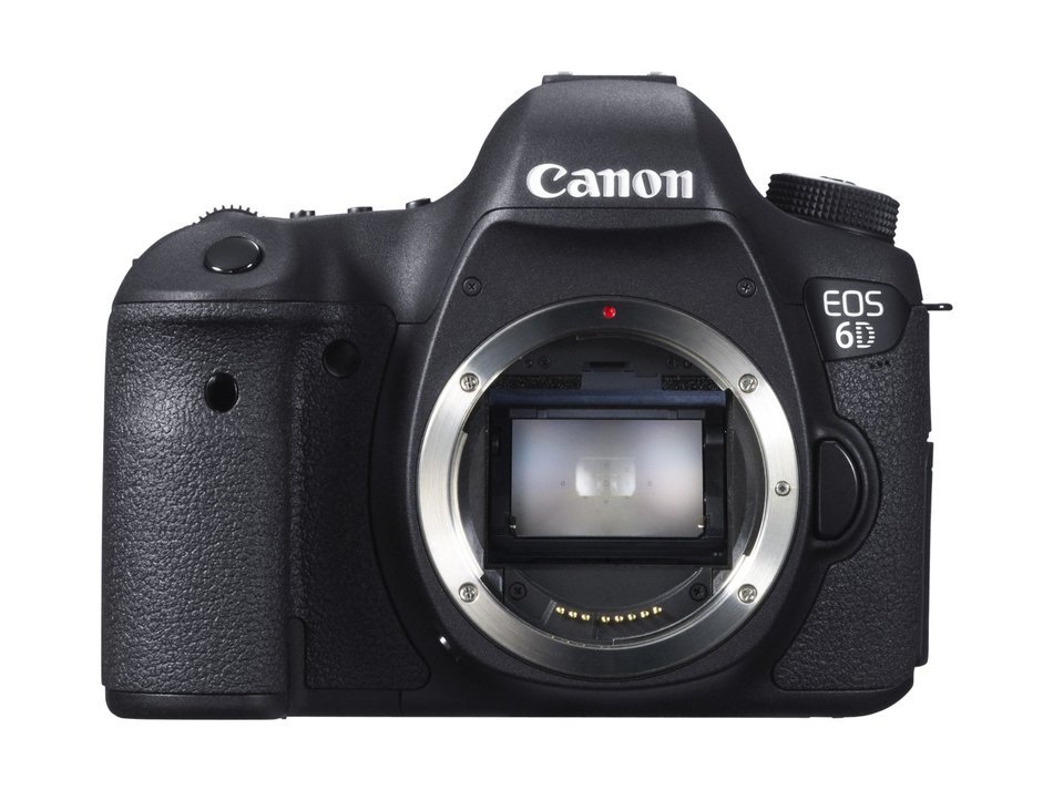 Canon EOS 6D 20.2 MP CMOS Digital SLR Camera (Body Only) with 32GB Memory Card, Extra Battery and Bag N5