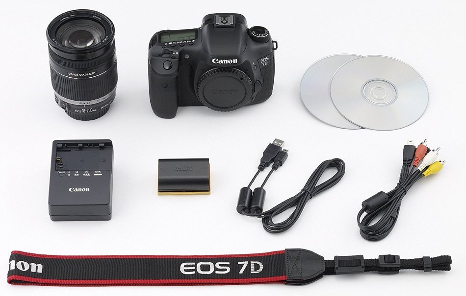 Canon EOS 7D 18 MP CMOS Digital SLR Camera with 28-135mm f/3.5-5.6 IS USM Lens (discontinued by manufacturer) N19