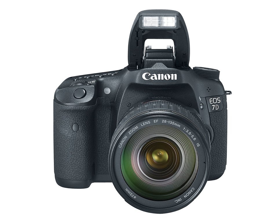 Canon EOS 7D 18 MP CMOS Digital SLR Camera with 28-135mm f/3.5-5.6 IS USM Lens (discontinued by manufacturer) N22