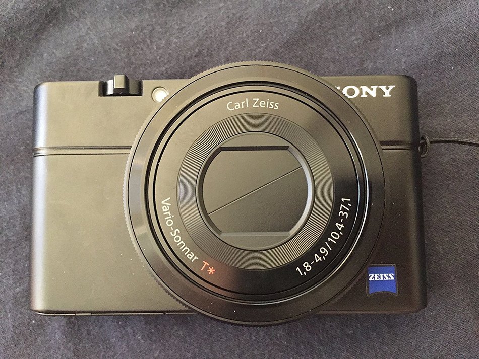Sony DSC-RX100M III Cyber-shot Digital Still M3 Camera No Warranty N2